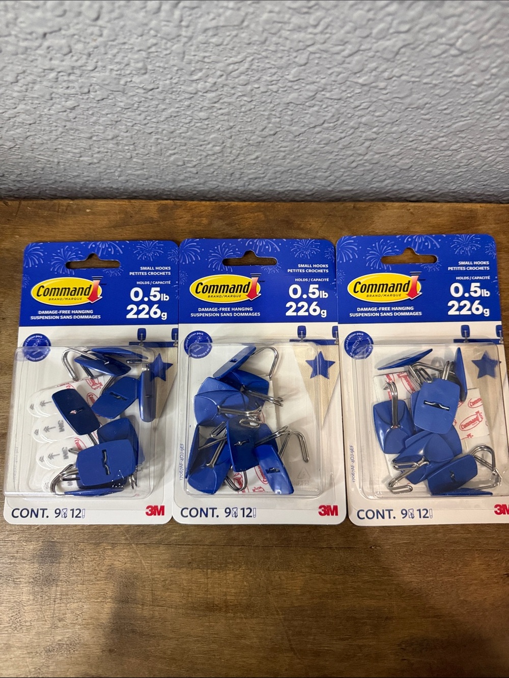 Command damage free hanging hooks blue 3 packs